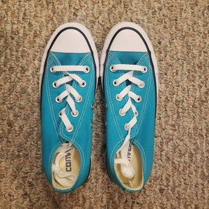 NWOT Converse Chuck Taylor All Star Low Top